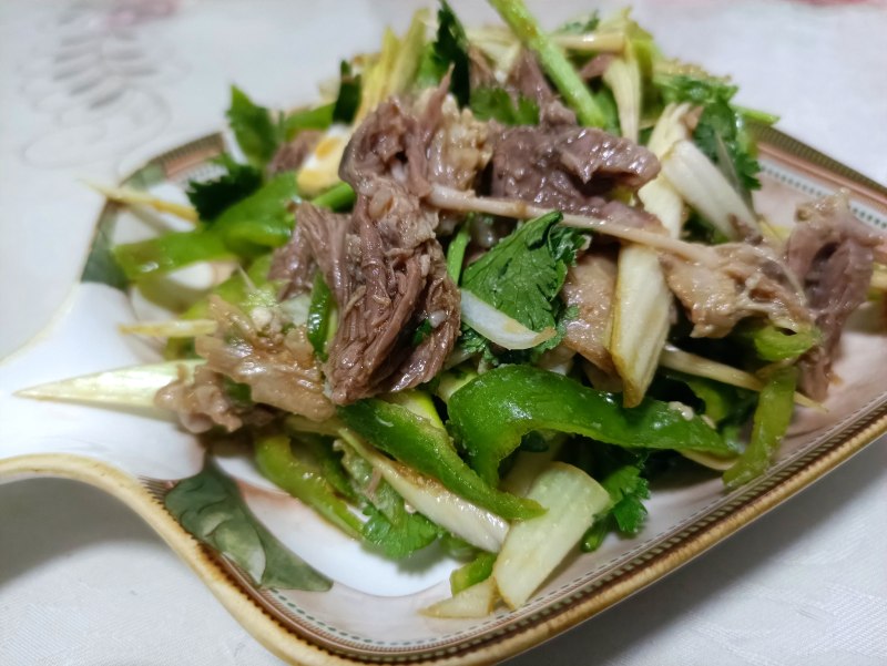 老虎菜拌羊肉的家常做法 老虎菜拌羊肉怎么做好吃